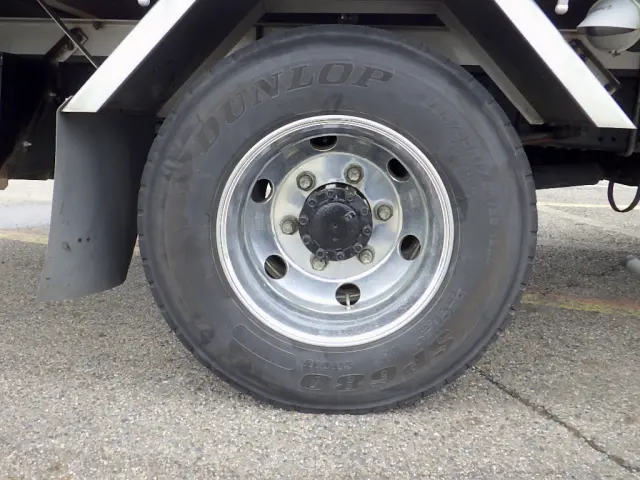 いすゞ フォワード 2RG-FRR90S2(2WD)の写真25