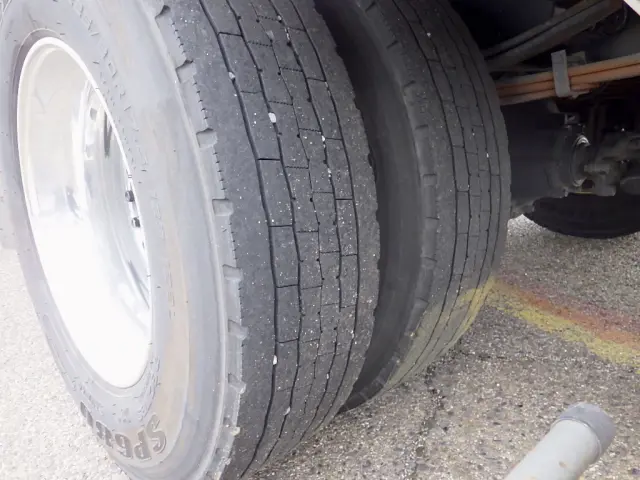 いすゞ フォワード 2RG-FRR90S2(2WD)の写真26