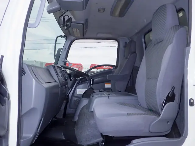 いすゞ フォワード 2RG-FRR90S2(2WD)の写真29