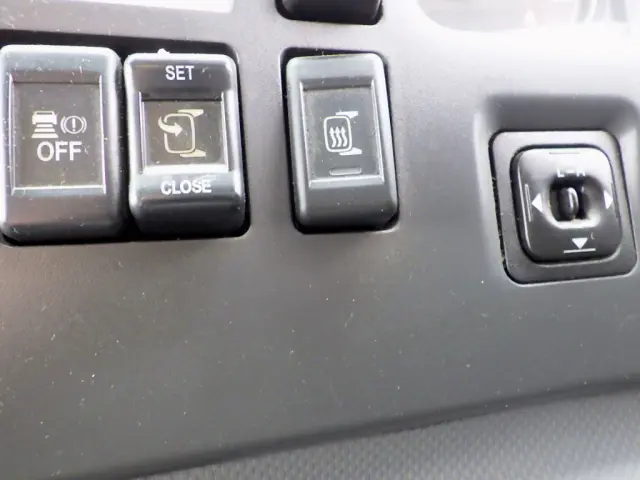 いすゞ フォワード 2RG-FRR90S2(2WD)の写真40