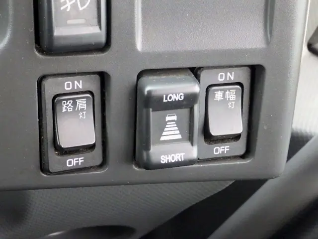 いすゞ フォワード 2RG-FRR90S2(2WD)の写真42