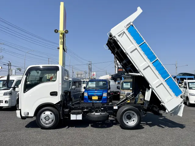 いすゞ エルフ 2RG-NKR88AT(2WD)の写真11