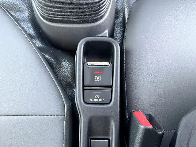 いすゞ エルフ 2RG-NKR88AT(2WD)の写真30