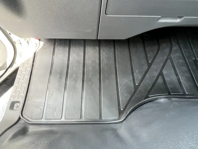 いすゞ エルフ 2RG-NKR88AT(2WD)の写真31