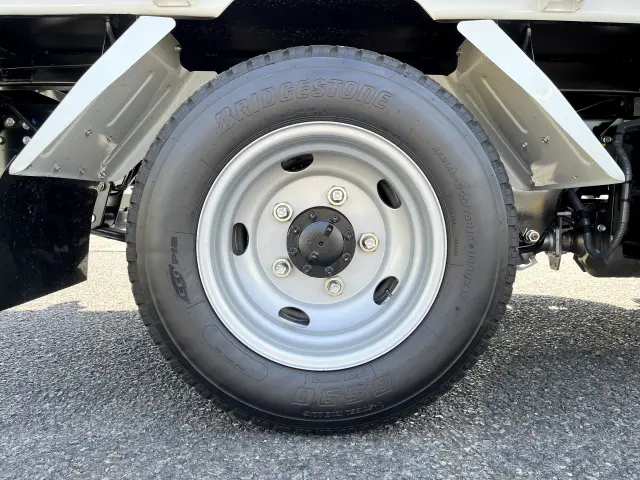 いすゞ エルフ 2RG-NKR88AT(2WD)の写真49