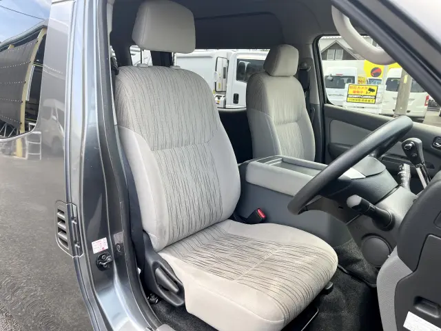 日産 キャラバン CBA-KS4E26(2WD)の写真18