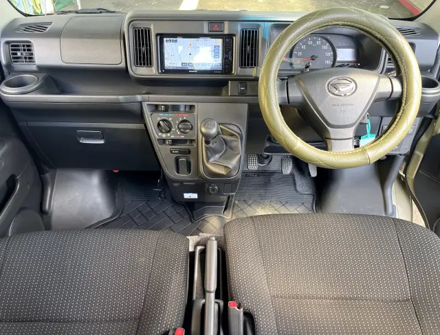 ダイハツ ハイゼットバン 3BD-S331W(4WD)の写真14