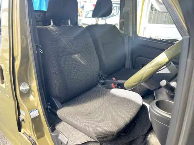 ダイハツ ハイゼットバン 3BD-S331W(4WD)の写真15