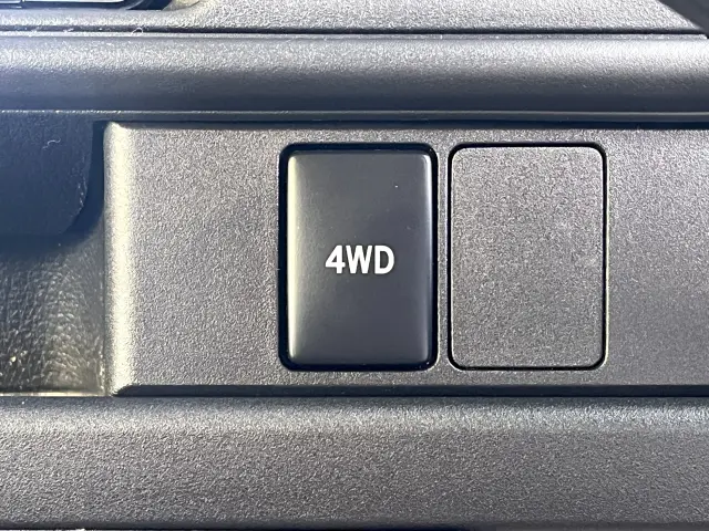 ダイハツ ハイゼットバン 3BD-S331W(4WD)の写真23