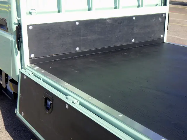 三菱 キャンター 2RG-FBA20(2WD)の写真10