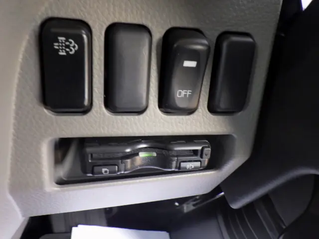 三菱 キャンター 2RG-FBA20(2WD)の写真22