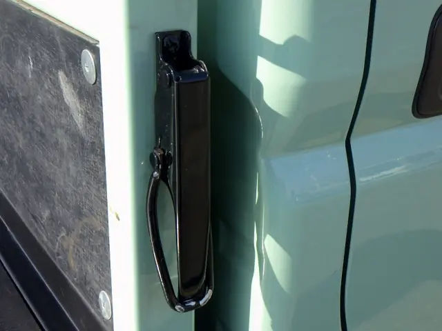 三菱 キャンター 2RG-FBA20(2WD)の写真42