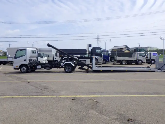 日野 デュトロ 2RG-XZU722M(2WD)の写真8