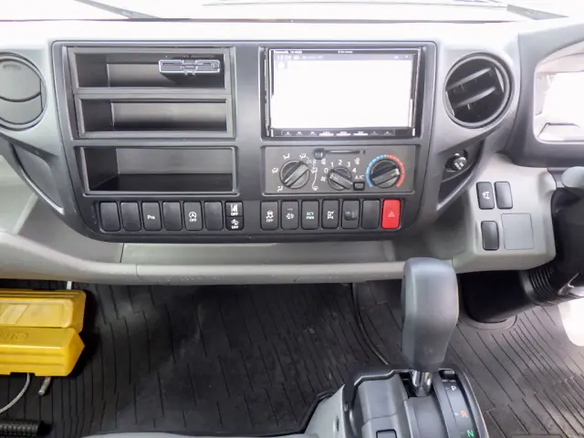 日野 デュトロ 2RG-XZU722M(2WD)の写真16