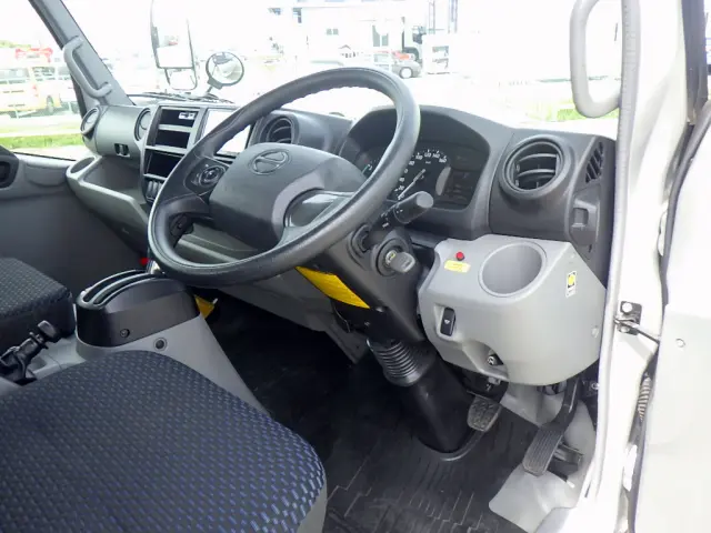 日野 デュトロ 2RG-XZU722M(2WD)の写真45