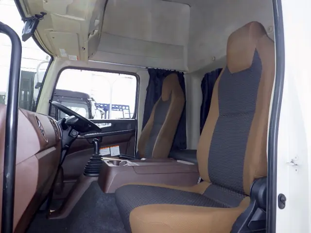 日野 レンジャー 2KG-FD2ABG(2WD)の写真12