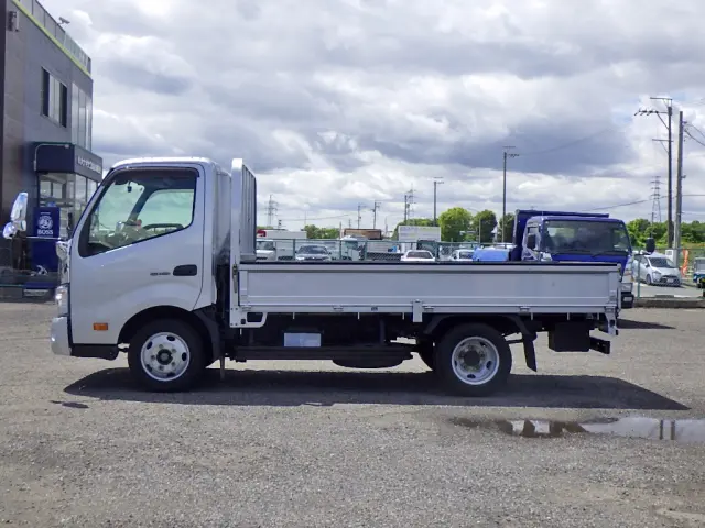 日野 デュトロ TPG-XZU700M(2WD)の写真4