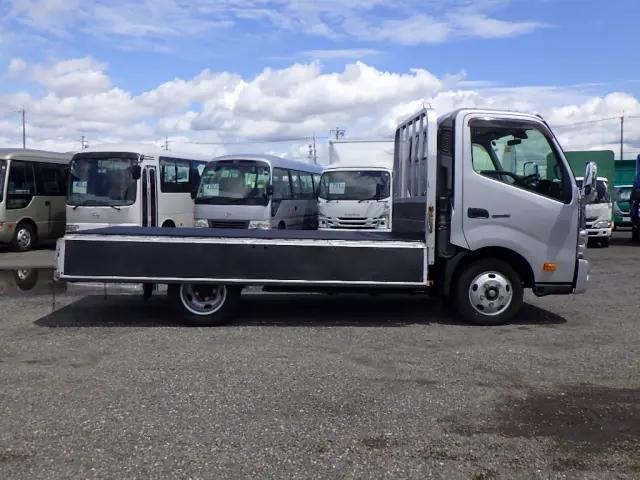 日野 デュトロ TPG-XZU700M(2WD)の写真8