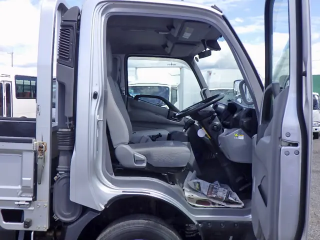 日野 デュトロ TPG-XZU700M(2WD)の写真11
