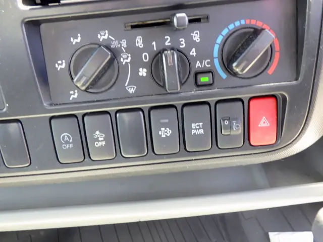 日野 デュトロ TPG-XZU700M(2WD)の写真43