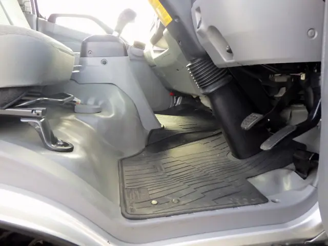 日野 デュトロ TPG-XZU700M(2WD)の写真49