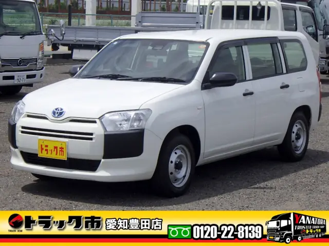 トヨタ プロボックスバン 6AE-NHP160V(2WD)の写真1