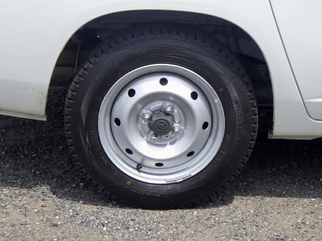 トヨタ プロボックスバン 6AE-NHP160V(2WD)の写真35