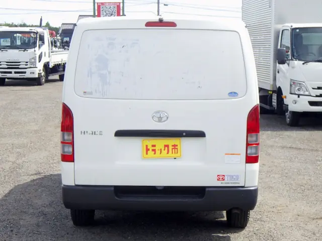 トヨタ ハイエースバン QDF-GDH201V(2WD)の写真6