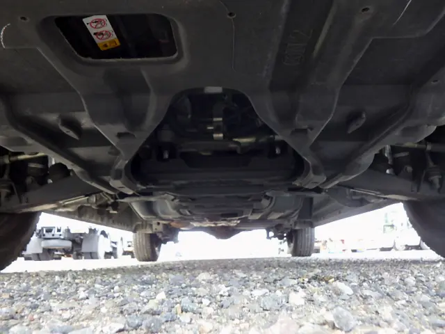 トヨタ ハイエースバン QDF-GDH201V(2WD)の写真23