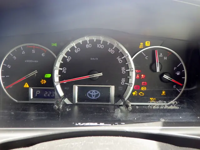 トヨタ ハイエースバン QDF-GDH201V(2WD)の写真49