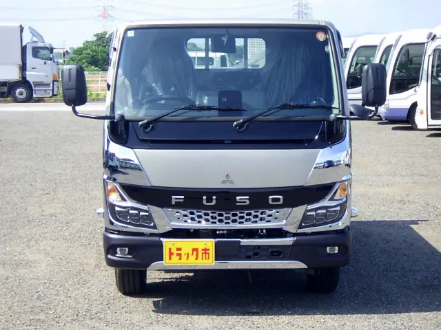 三菱 キャンター 2RG-FBAV0(2WD)の写真3