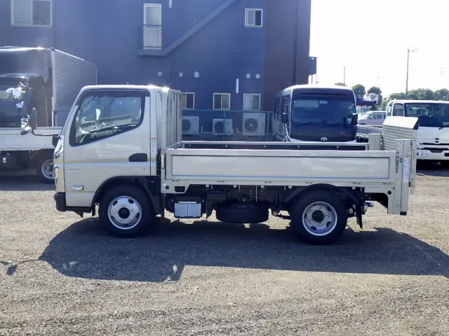 三菱 キャンター 2RG-FBAV0(2WD)の写真4