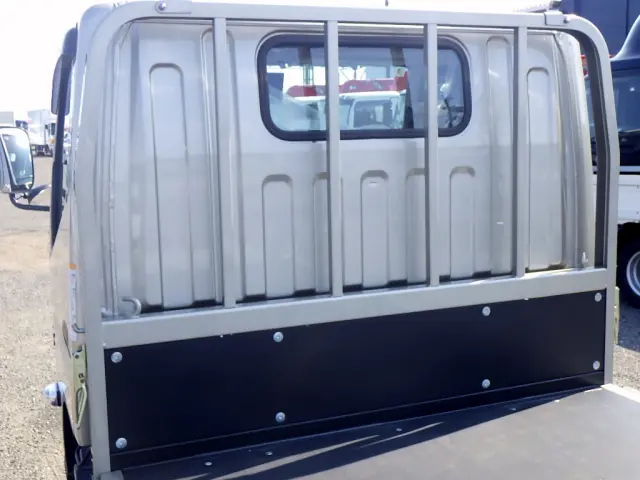 三菱 キャンター 2RG-FBAV0(2WD)の写真10