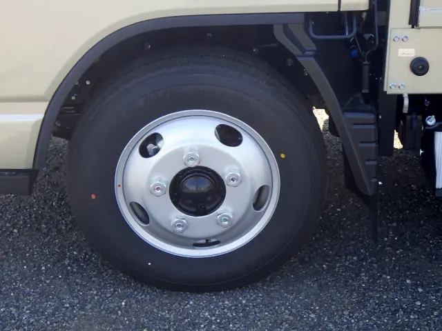 三菱 キャンター 2RG-FBAV0(2WD)の写真20