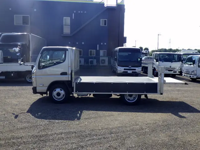 三菱 キャンター 2RG-FBAV0(2WD)の写真27