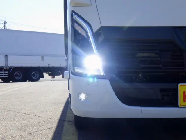 日産 アトラス 2RG-APR88AC(2WD)の写真3