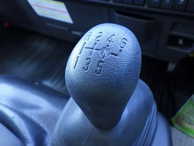 日産 アトラス 2RG-APR88AC(2WD)の写真15