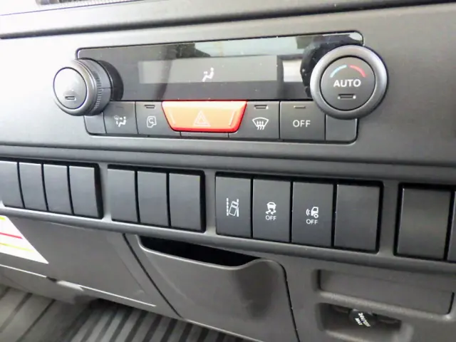 日産 アトラス 2RG-APR88AC(2WD)の写真20