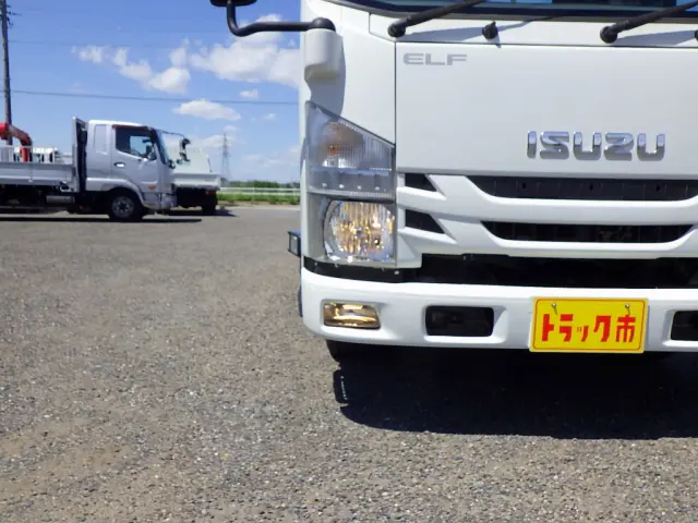 いすゞ エルフ TRG-NLR85AR(2WD)の写真3