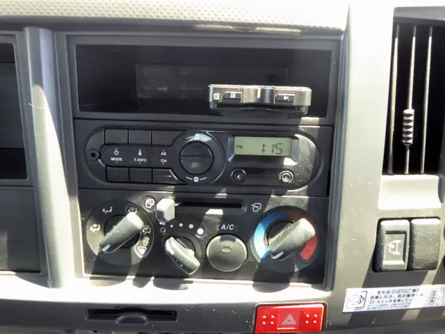 いすゞ エルフ TRG-NLR85AR(2WD)の写真14