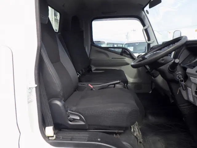 三菱 キャンター 2PG-FED90(2WD)の写真44