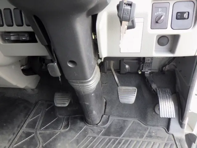 三菱 キャンター 2PG-FED90(2WD)の写真48