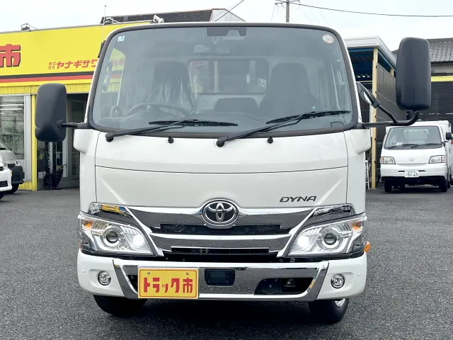 トヨタ ダイナ 3BF-TRY230(2WD)の写真2