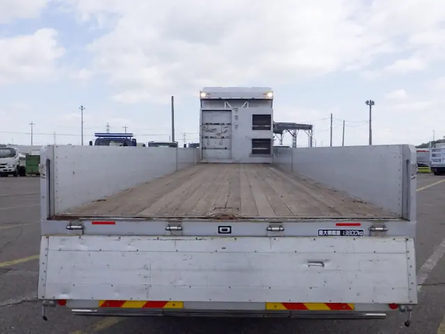 日野 プロフィア QKG-FW1EZBJ(2WD)の写真7