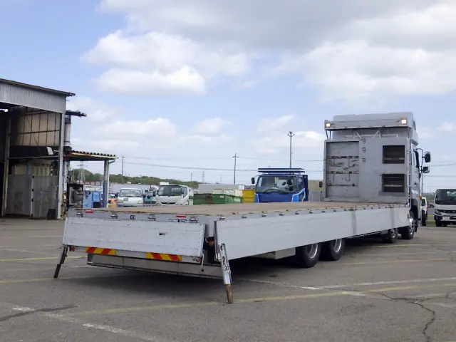 日野 プロフィア QKG-FW1EZBJ(2WD)の写真11