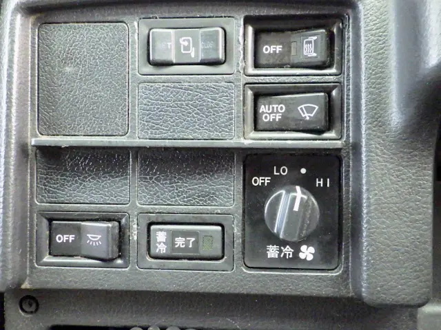 日野 プロフィア QKG-FW1EZBJ(2WD)の写真17