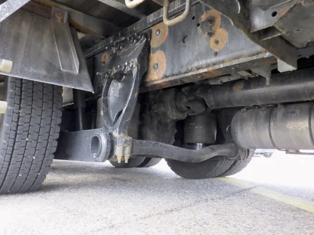 日野 プロフィア QKG-FW1EZBJ(2WD)の写真22