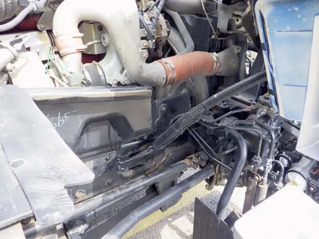 日野 プロフィア QKG-FW1EZBJ(2WD)の写真26