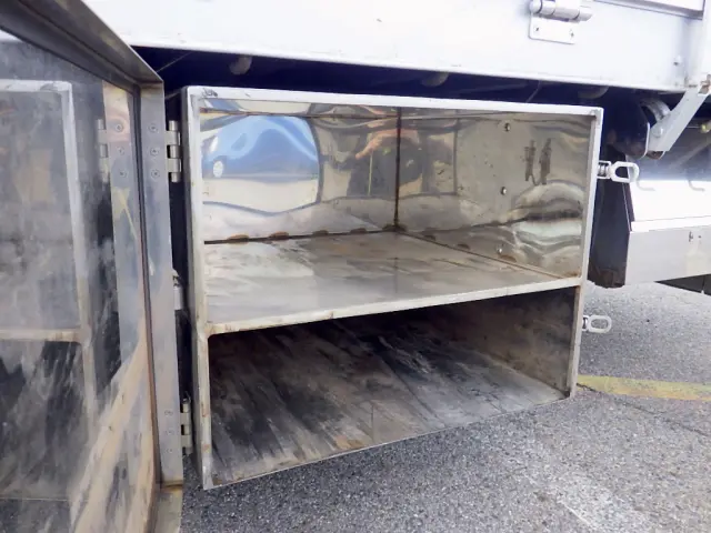 日野 プロフィア QKG-FW1EZBJ(2WD)の写真38