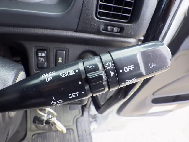 日野 プロフィア QKG-FW1EZBJ(2WD)の写真42